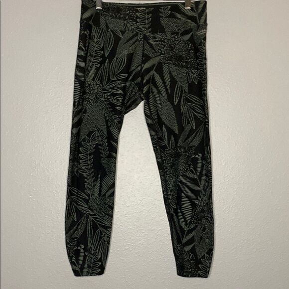 Calvin Klein Performance Wick Safari Print Leggings Size Large - Picture 1 of 11